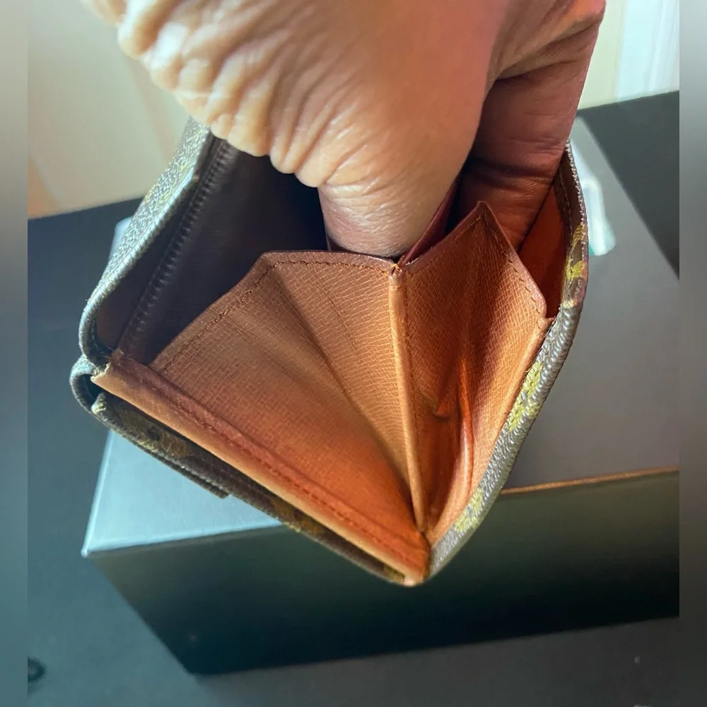 Louis Vuitton Monogram Elise Compact Trifold Wallet